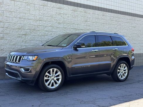 Used 2017 Jeep Grand Cherokee Limited AWD/4WD image 12