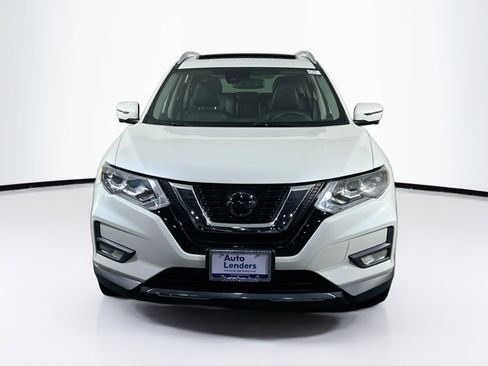 Used 2020 Nissan Rogue SL w/ Premium Package image 2
