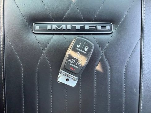 Used 2025 RAM 1500 Limited AWD/4WD image 23