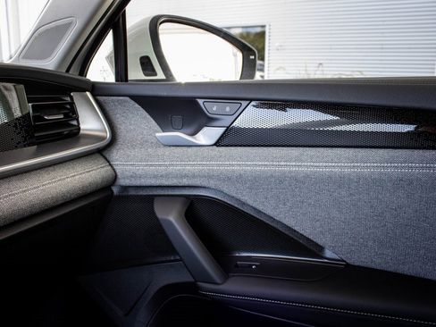 New 2025 Volkswagen Tiguan S image 42