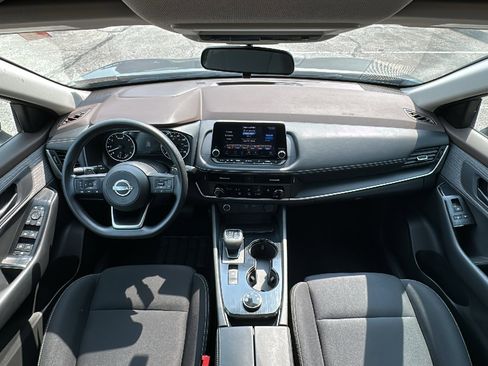 Certified 2023 Nissan Rogue S image 25