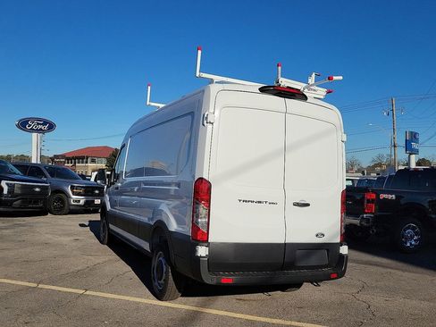 New 2026 Ford Transit 250 148 Medium Roof RWD image 4