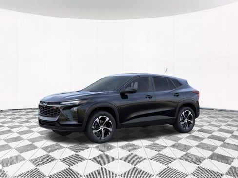 New 2026 Chevrolet Trax RS w/ Sunroof Package FWD image 5