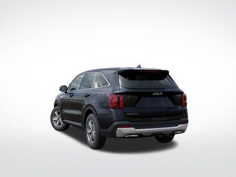 New 2026 Kia Sorento LX FWD image 4