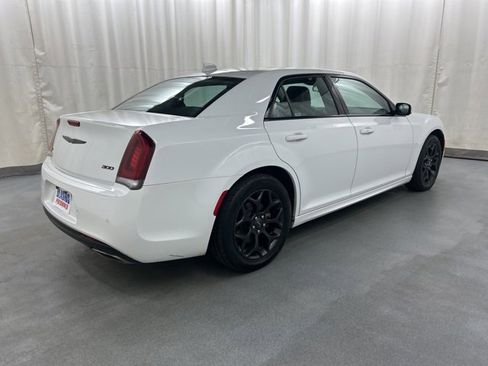 Used 2023 Chrysler 300 Touring L w/ Popular Equipment Group image 6