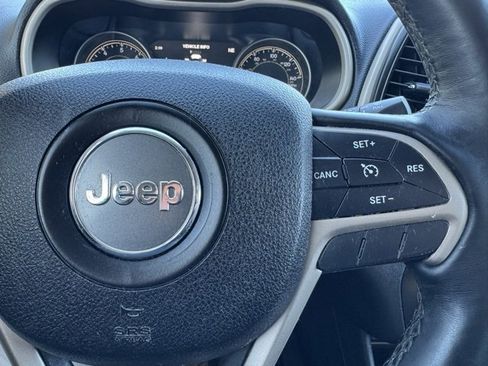 Used 2016 Jeep Cherokee Limited image 20