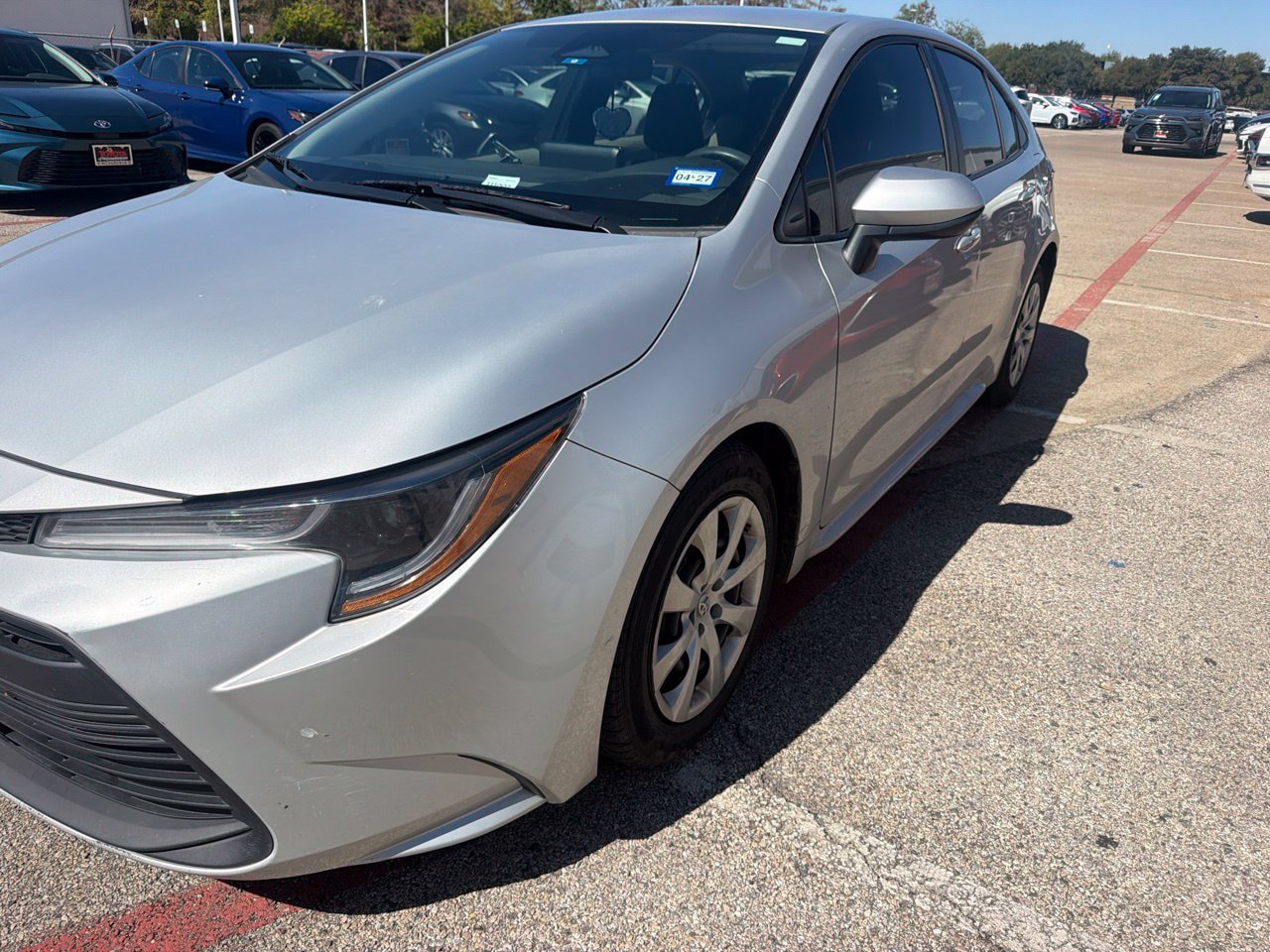 Used 2025 Toyota Corolla LE FWD image 5