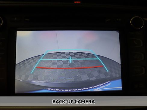 Used 2018 Toyota Highlander XLE image 7