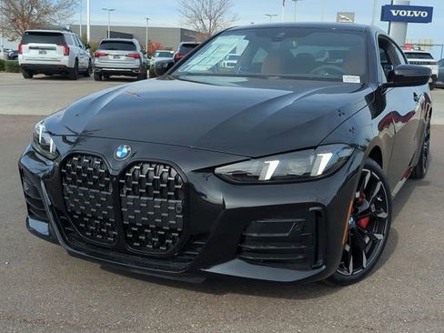 Used 2026 BMW 430i Coupe w/ M Sport Package RWD image 3