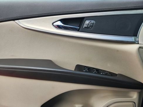 Used 2020 Lincoln Nautilus FWD w/ Equipment Group 101A image 21