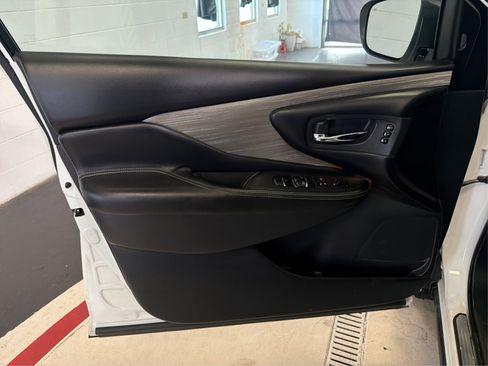 Used 2018 Nissan Murano Platinum AWD/4WD image 22