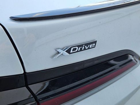 Certified 2023 BMW 760i xDrive image 10