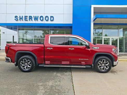 Used 2023 GMC Sierra 1500 SLT w/ SLT Premium Package AWD/4WD image 7