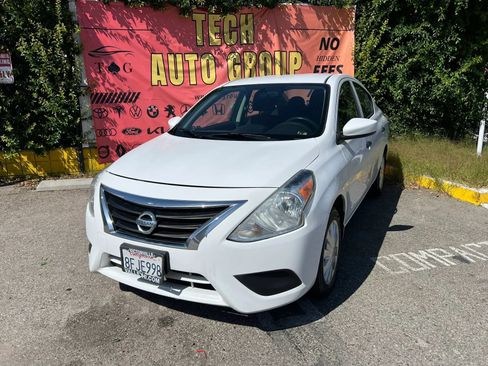 Used 2019 Nissan Versa SV FWD image 24