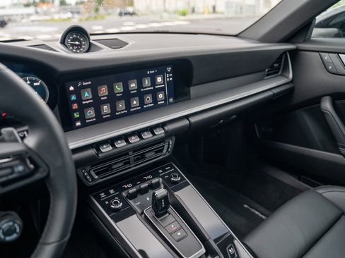 Used 2024 Porsche 911 Carrera 4S image 15