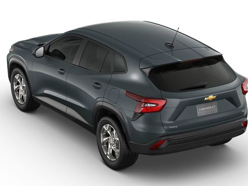 New 2026 Chevrolet Trax LS w/ LS Convenience Package FWD image 29
