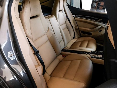 Used 2016 Porsche Panamera Edition w/ Premium Package Plus RWD image 36
