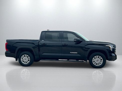 Used 2024 Toyota Tundra SR5 w/ SR5 Convenience Package AWD/4WD image 4