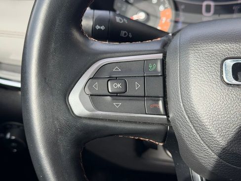 Used 2022 Jeep Compass Limited w/ Sun and Sound Group image 19