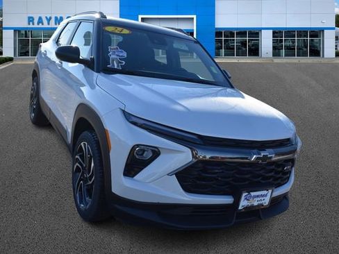 Certified 2024 Chevrolet TrailBlazer RS w/ Convenience Package image 9