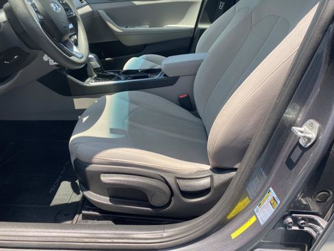 Used 2018 Hyundai Sonata SE FWD image 17