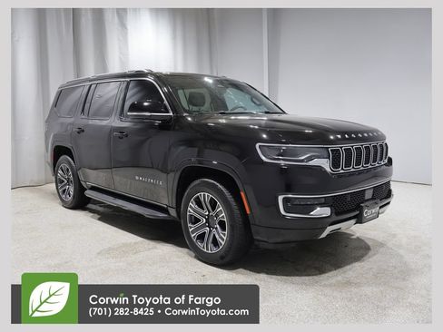 Used 2024 Jeep Wagoneer Series II AWD/4WD image 1