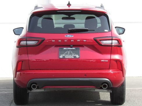 Used 2024 Ford Escape ST-Line w/ Tech Pack #1 AWD/4WD image 7