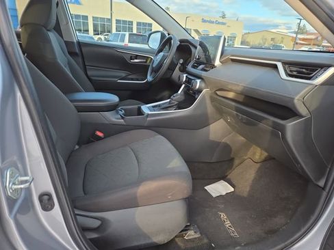 Used 2023 Toyota RAV4 XLE image 33
