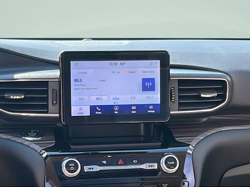 Used 2021 Ford Explorer Limited w/ Equipment Group 301A image 22