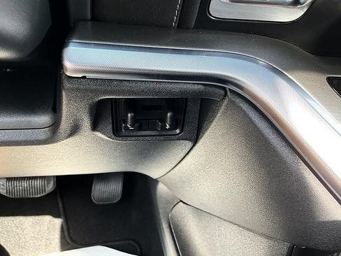Used 2026 Ford Expedition Platinum w/ Driver's Package AWD/4WD image 43