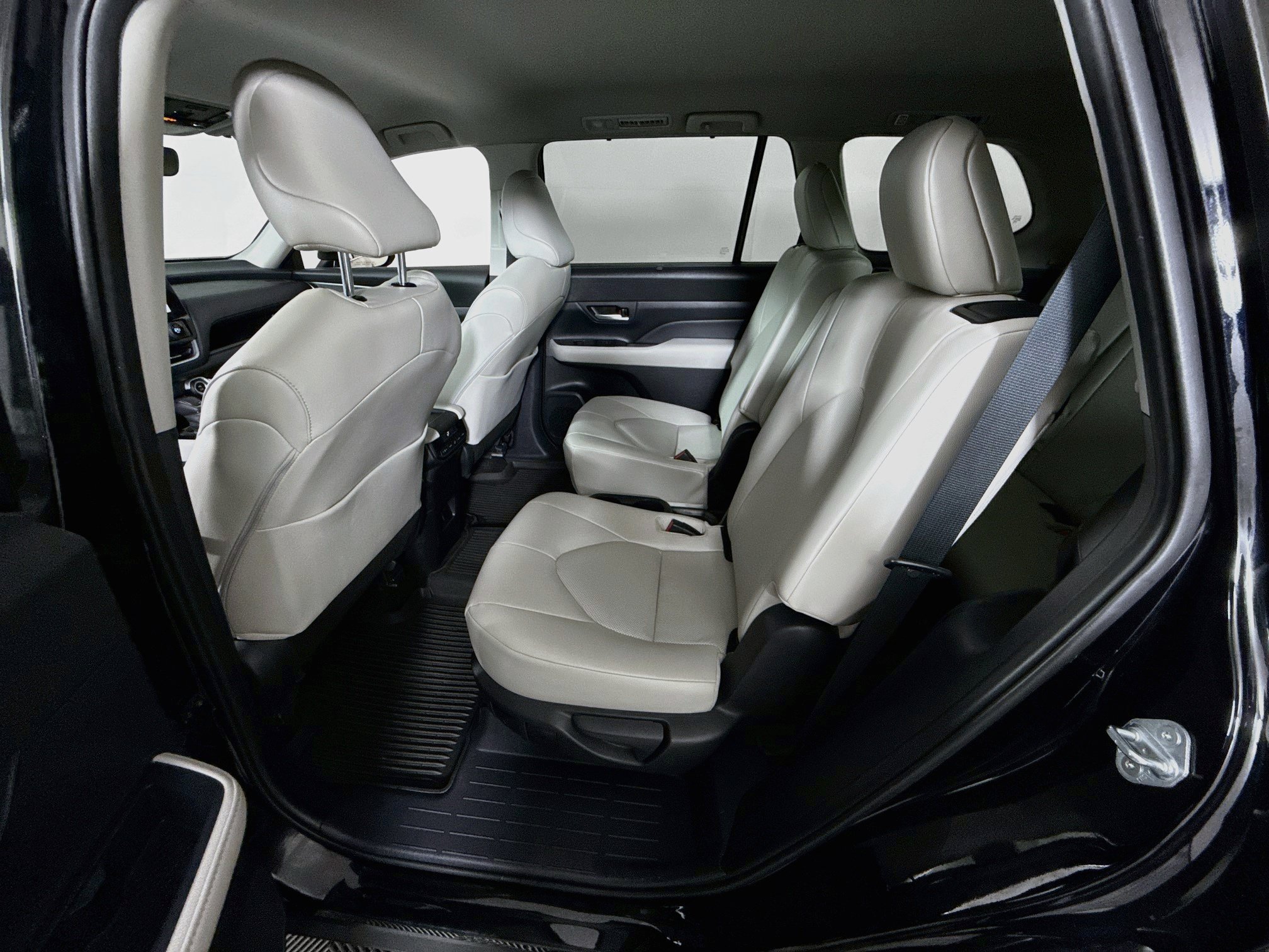 Used 2024 Toyota Grand Highlander AWD image 23