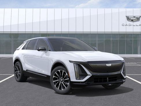 New 2026 Cadillac Lyriq Sport AWD/4WD image 7