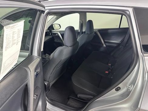 Used 2016 Toyota RAV4 XLE AWD/4WD image 15