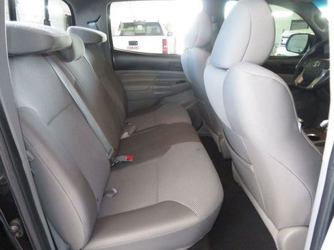 Used 2014 Toyota Tacoma PreRunner w/ TRD Sport Package RWD image 31