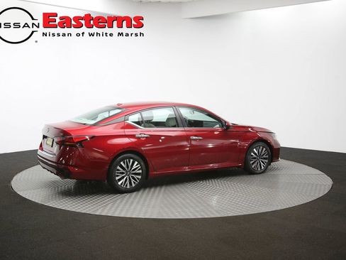 Used 2023 Nissan Altima 2.5 SV w/ SV Premium Package FWD image 41