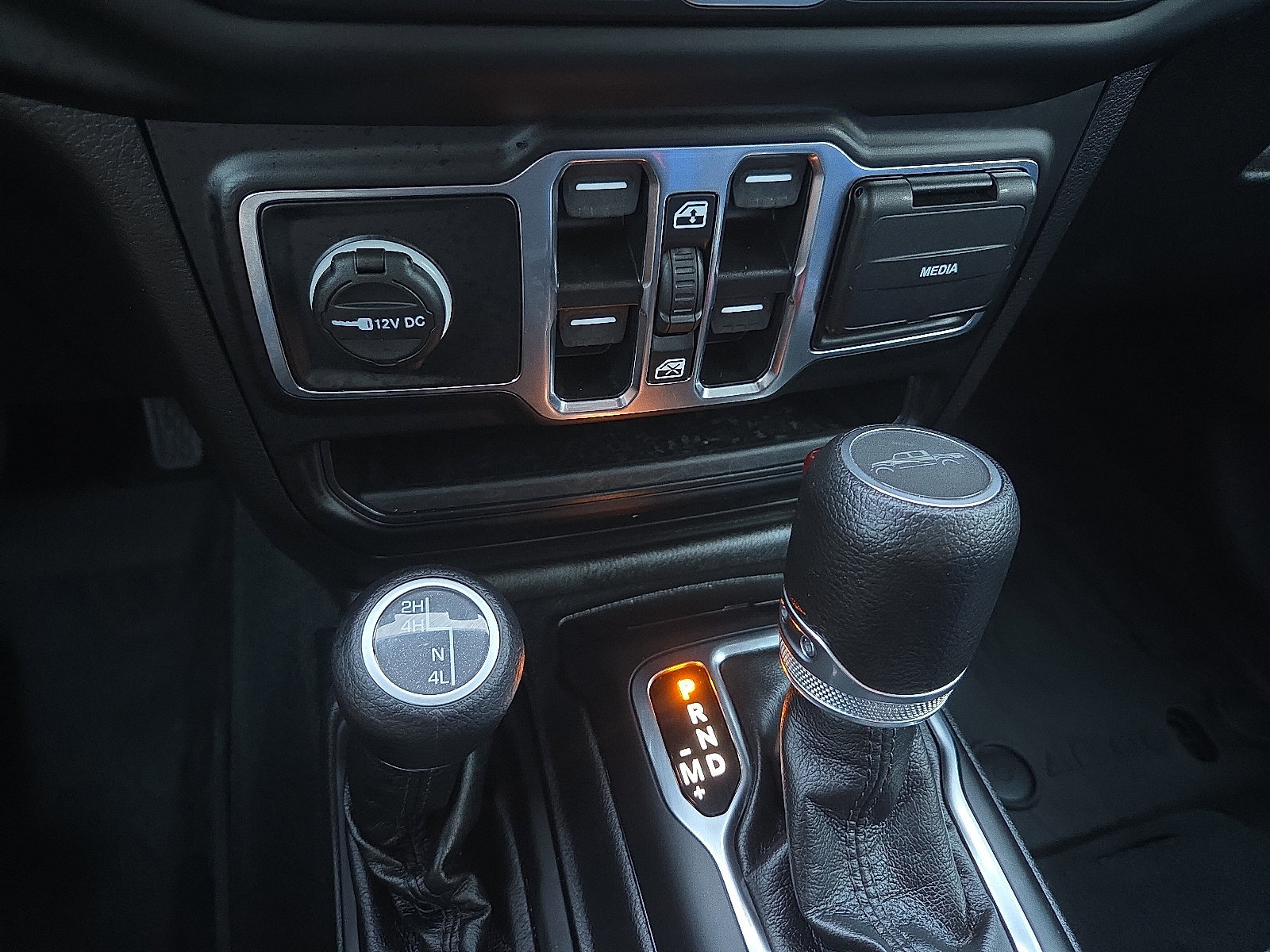 Used 2022 Jeep Gladiator Sport AWD/4WD image 20