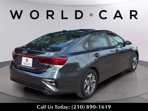Used 2021 Kia Forte LXS FWD image 5