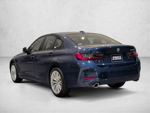 Used 2023 BMW 330i xDrive Sedan w/ Premium Package AWD/4WD image 8