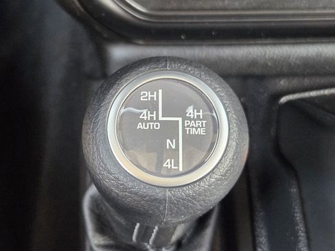 Used 2025 Jeep Wrangler Sahara w/ Safety Group image 27