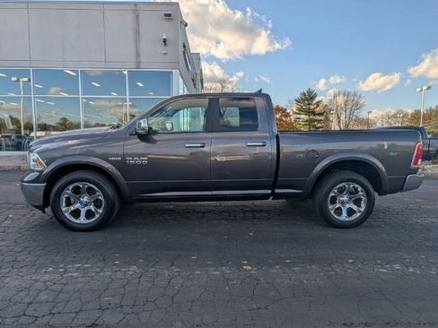 Used 2017 RAM 1500 Laramie image 9