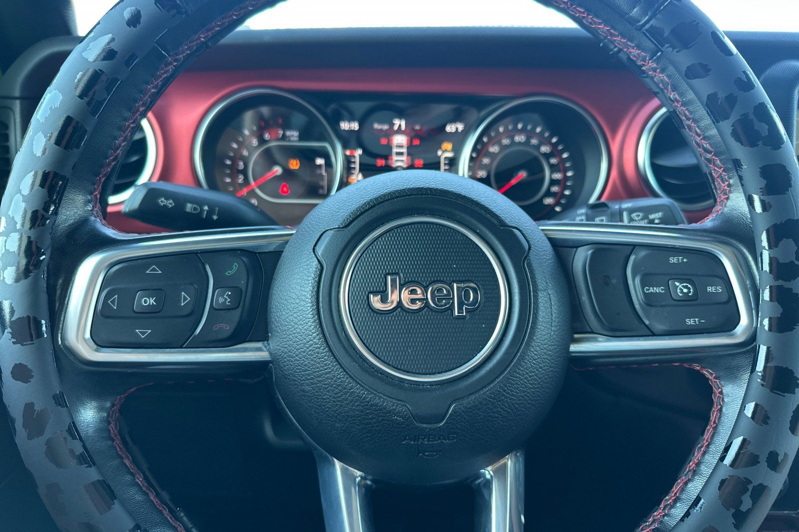 Used 2021 Jeep Wrangler Rubicon AWD/4WD image 31