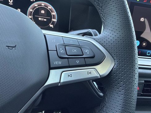 New 2026 Volkswagen Tiguan SE R-Line image 24