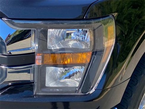 Used 2023 Ford F150 XLT image 5