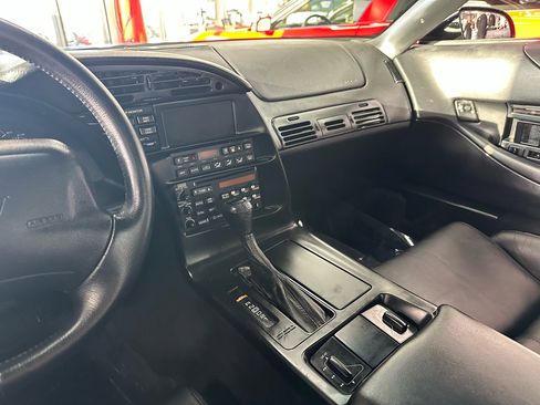 Used 1996 Chevrolet Corvette Coupe image 3