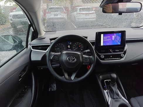 Used 2025 Toyota Corolla LE image 22