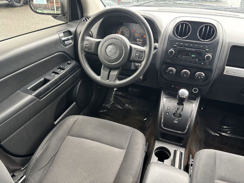 Used 2014 Jeep Compass Sport image 20