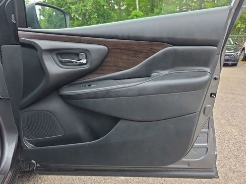 Used 2019 Nissan Murano Platinum FWD image 41