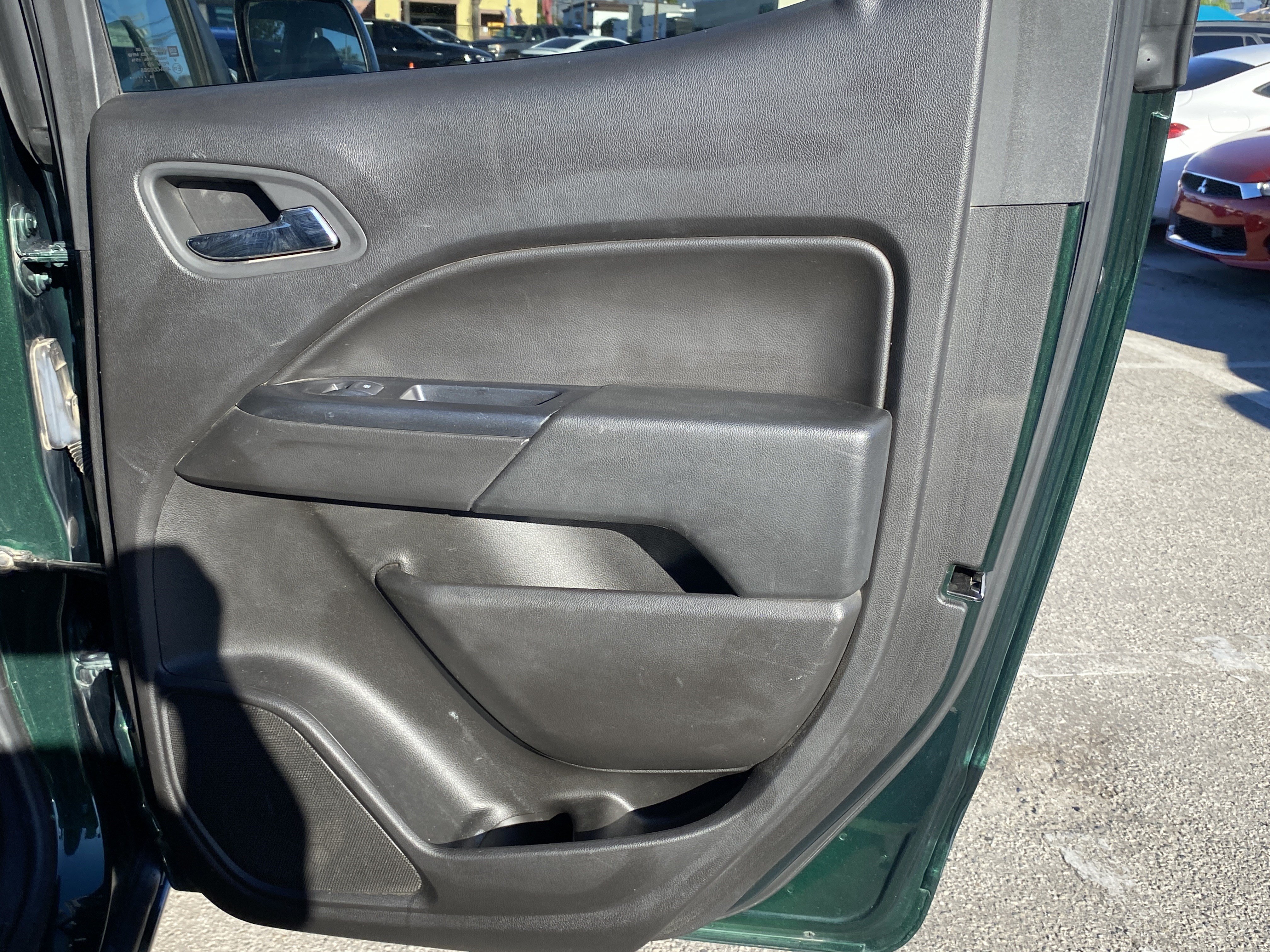 Used 2016 Chevrolet Colorado LT AWD/4WD image 19