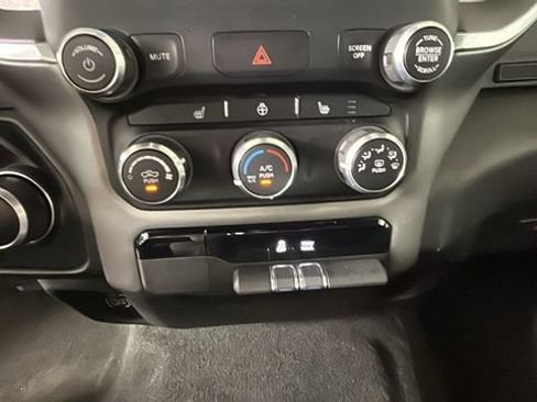 Used 2024 RAM 1500 Big Horn AWD/4WD image 23