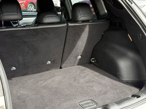 Used 2025 Jeep Compass Limited image 24